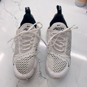 White womens size 8.5 nike 270’s